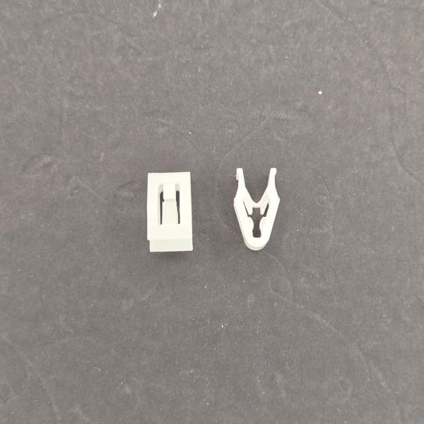 BAS00493- GM / Ford Trim Molding Clip - (16310PK)