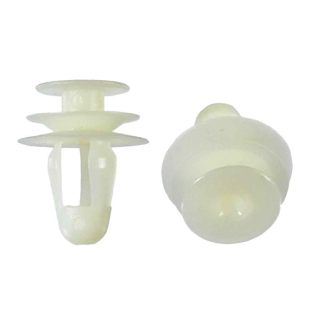 BAS01330 - Toyota Door Panel Retainer